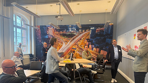 Bildung im Vertrieb neu denken – #KONEQT2025 Bildung im Vertrieb neu denken – #KONEQT2025